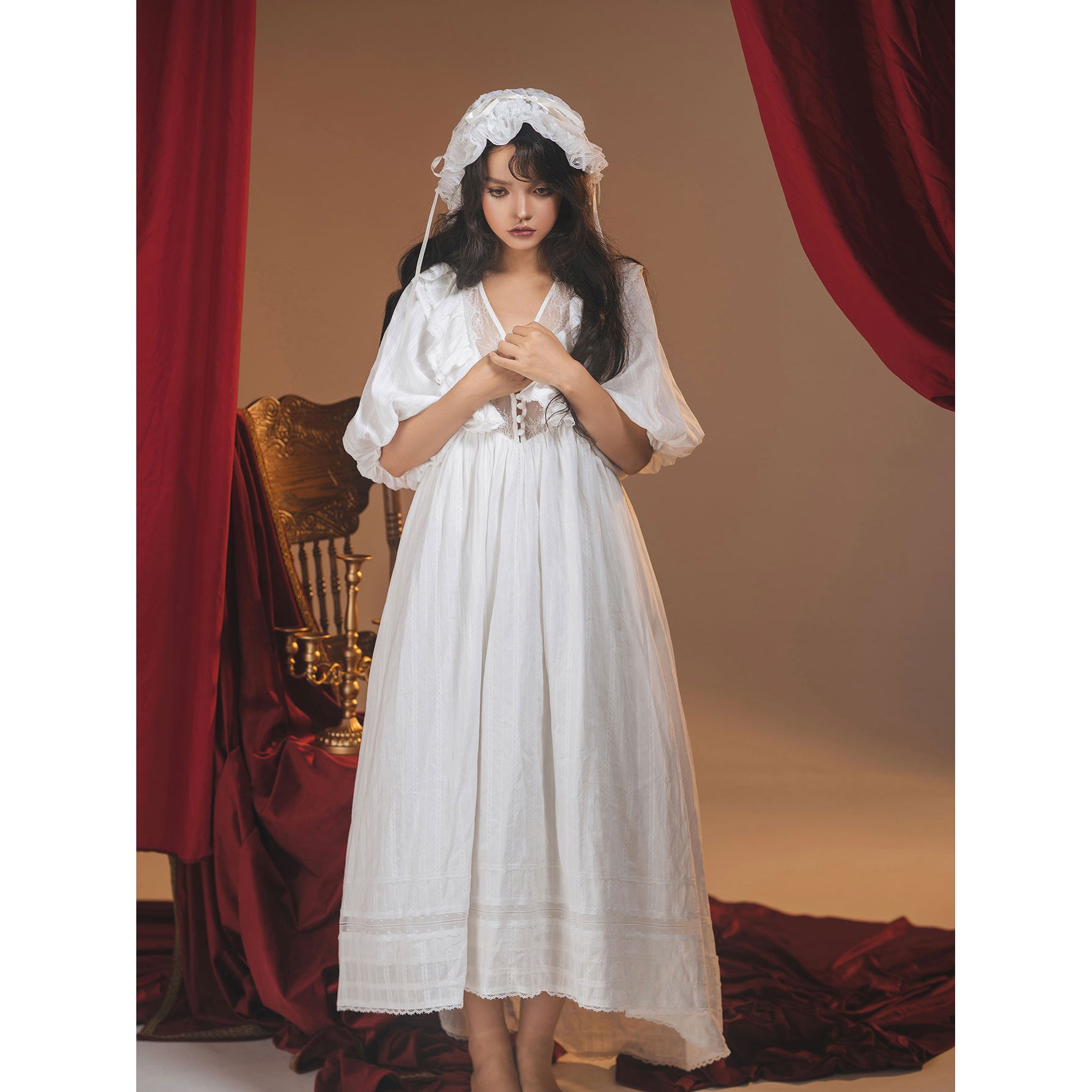 Classical dress for royalty and aristocratic ladies